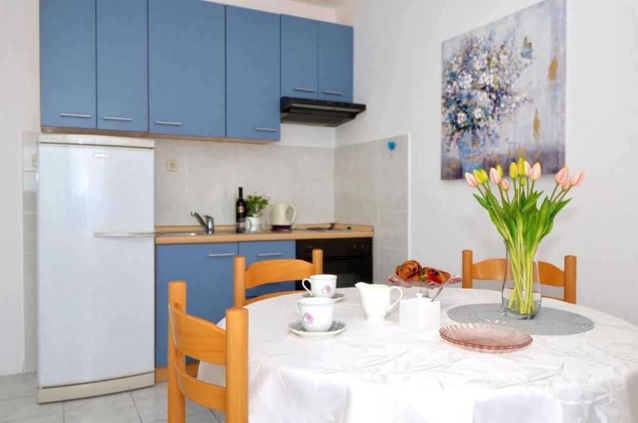 Apartments Sandy Рогозниця Екстер'єр фото