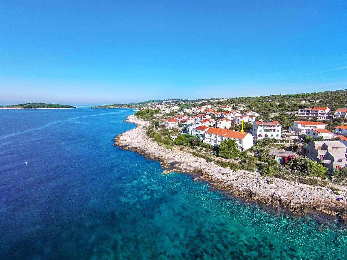 Apartments Sandy Рогозниця Екстер'єр фото